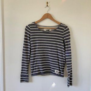 Obey Propaganda Women's XS Striped Sweatshirt.